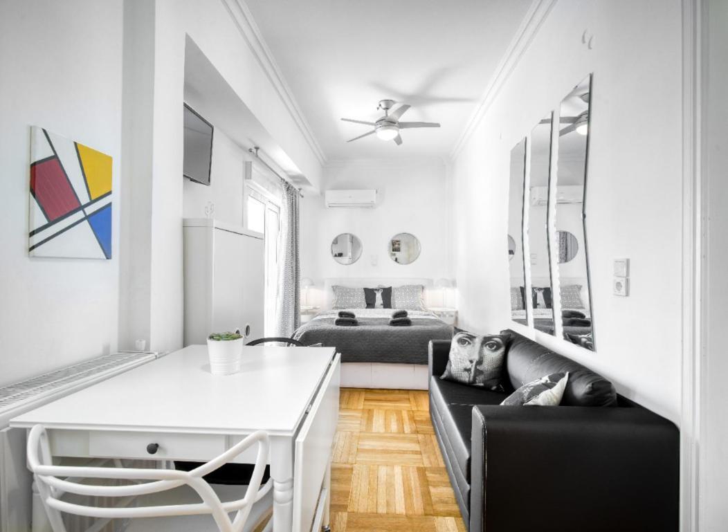 The Cactus Apartment With Large Sunny Balcony Athens Ngoại thất bức ảnh