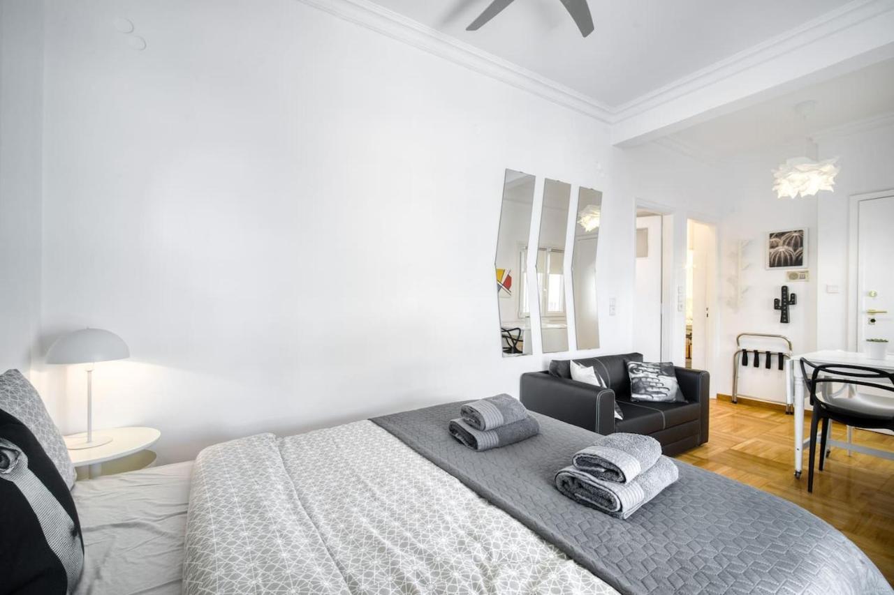 The Cactus Apartment With Large Sunny Balcony Athens Ngoại thất bức ảnh