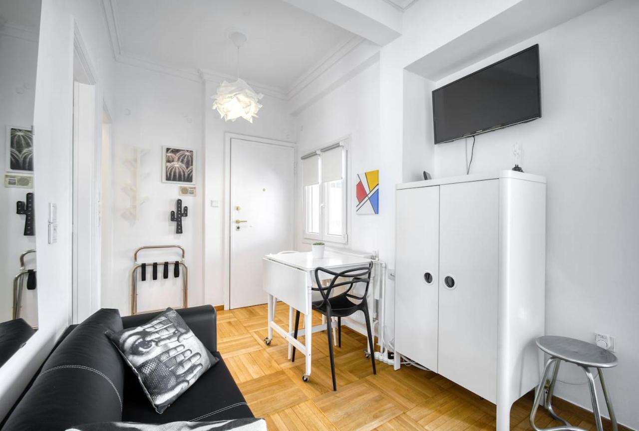 The Cactus Apartment With Large Sunny Balcony Athens Ngoại thất bức ảnh